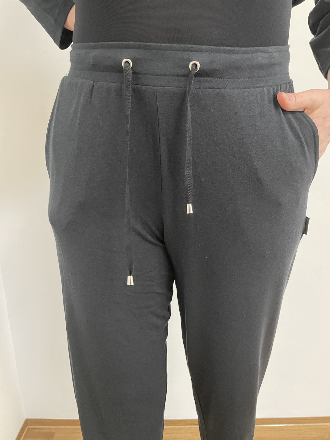 Entspannte Stoffhose Schwarz