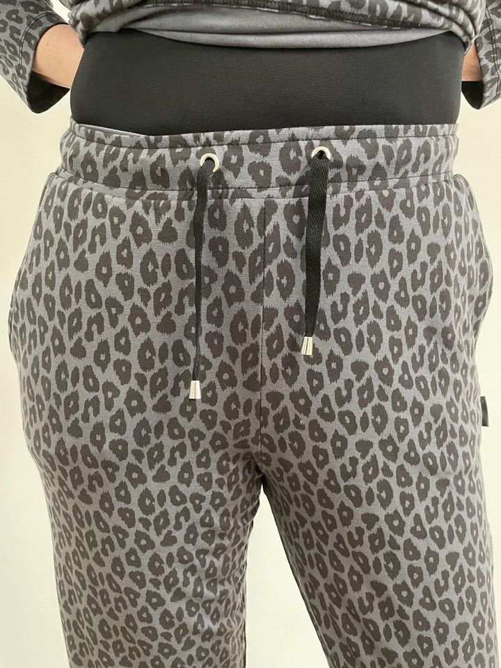 Entspannte Stoffhose Leo
