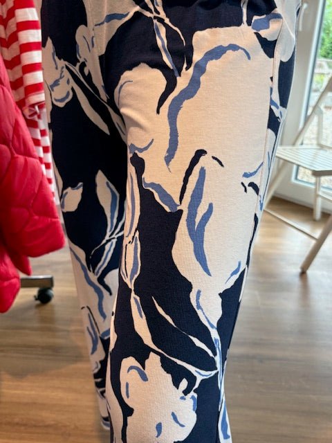 Coulotte Blau mit Blumenmuster - Vera Meyer