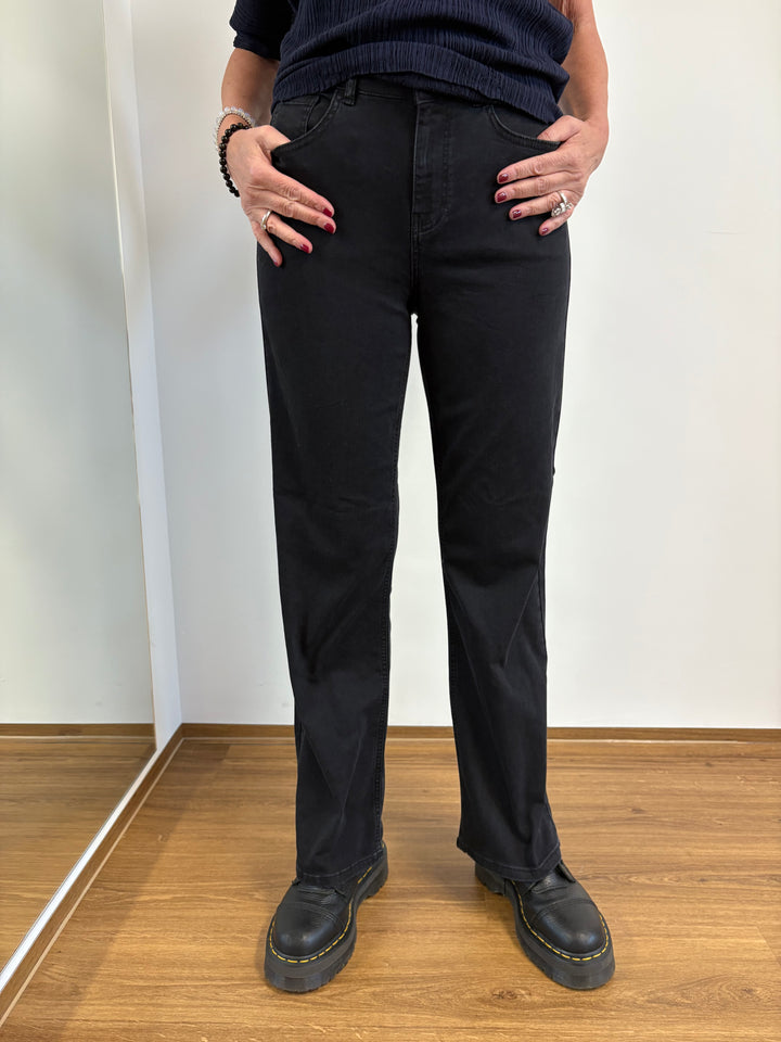 Innovative Bauchi Weg Jeans Gr. 36-54 Schwarz