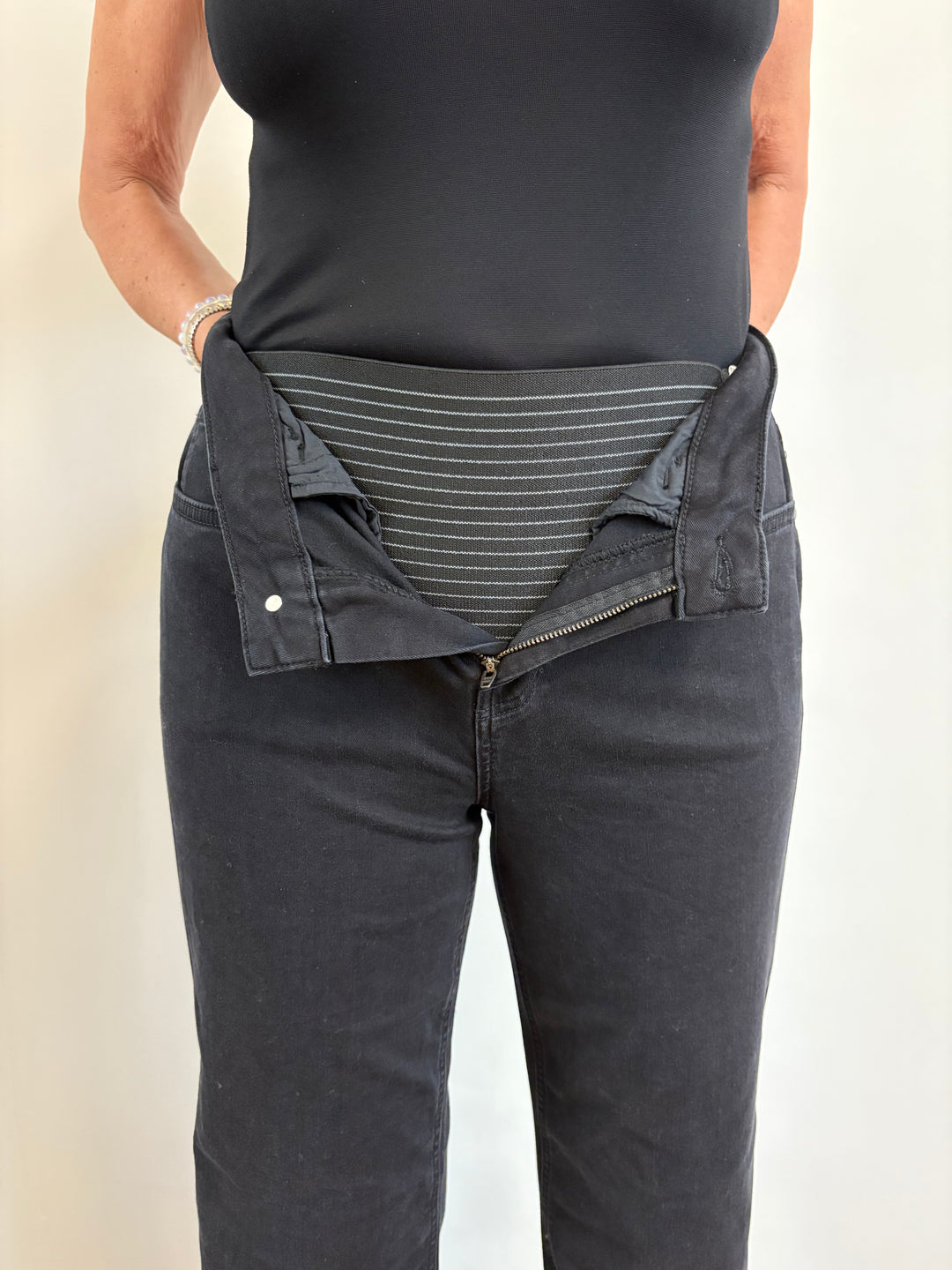 Innovative Bauchi Weg Jeans Gr. 36-54 Schwarz