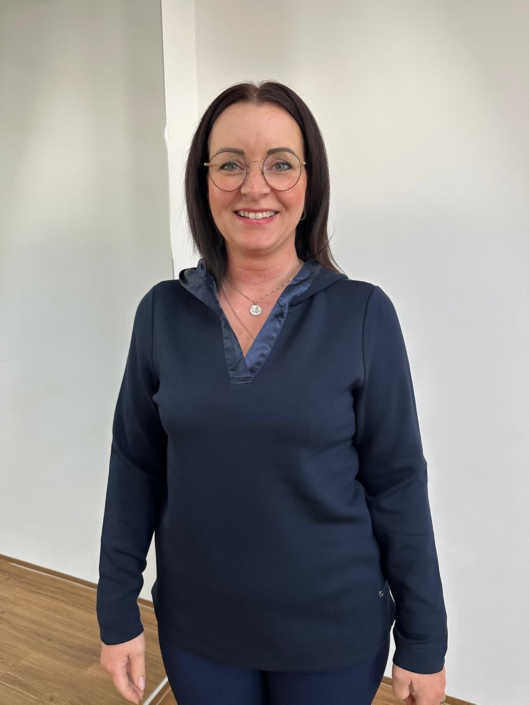 Blaues Sweatshirt mit Kapuze - Vera Meyer
