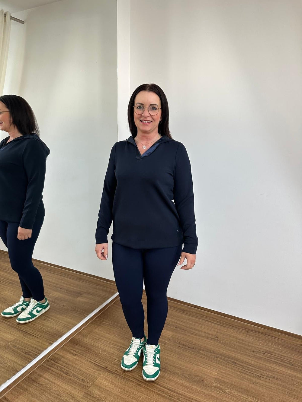 Blaues Sweatshirt mit Kapuze - Vera Meyer