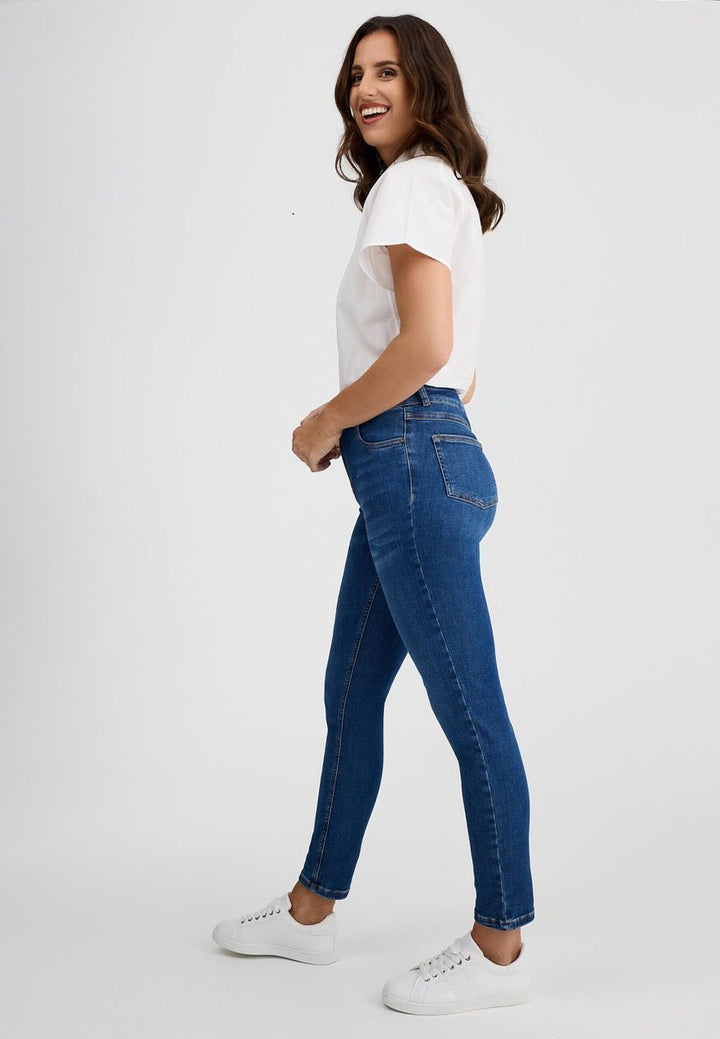 Wunderjeans Highwaist Stone Blue Super Wash - Vera Meyer